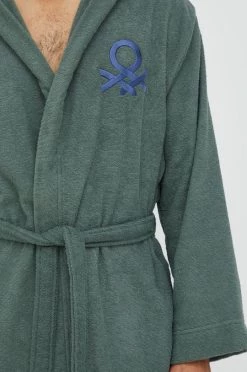 Γυναικεία Μπουρνούζια Βαμβακερό μπουρνούζι United Colors Of Benetton πράσινο -Ρούχα Εκπτώσεις unnamed file 3491